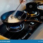How To Heat Oil For Frying